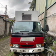 NISSAN ATLAS 1998