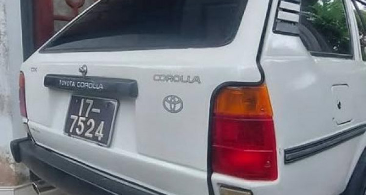 TOYOTA COROLLA DX WAGON 1987