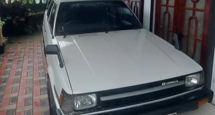 TOYOTA COROLLA DX WAGON 1987