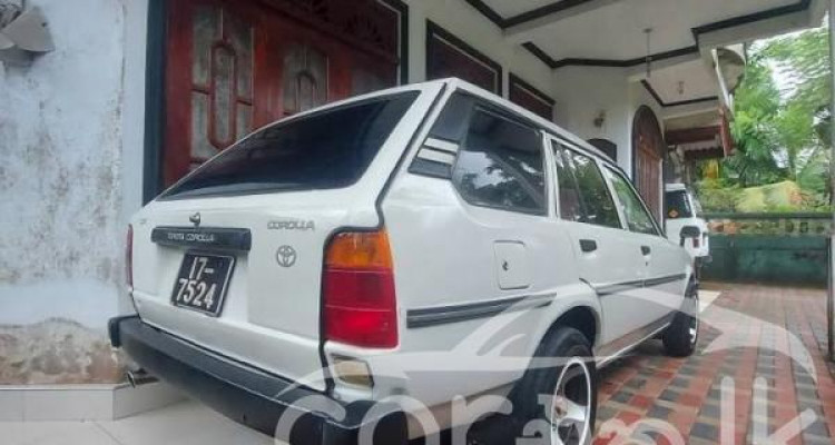 TOYOTA COROLLA DX WAGON 1987