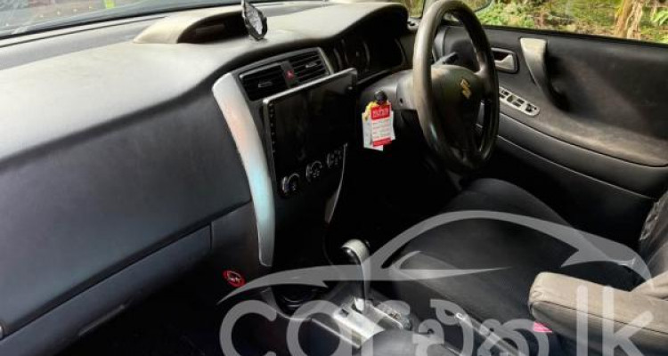 SUZUKI AERIO 2003