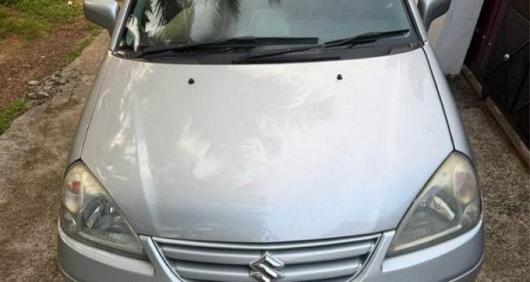 SUZUKI AERIO 2003