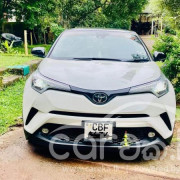 TOYOTA C-HR 2018