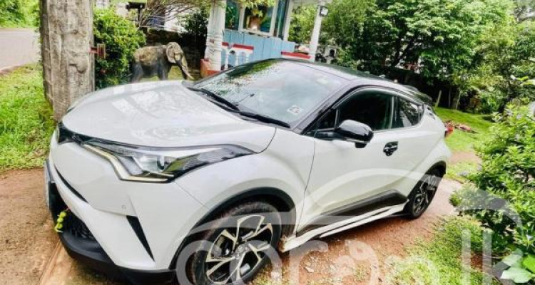 TOYOTA C-HR 2018
