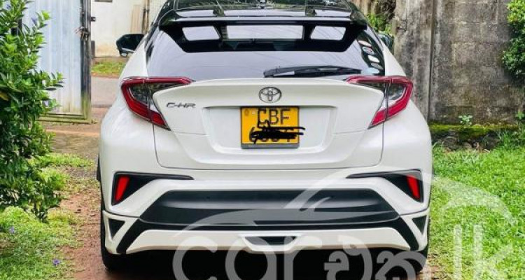 TOYOTA C-HR 2018
