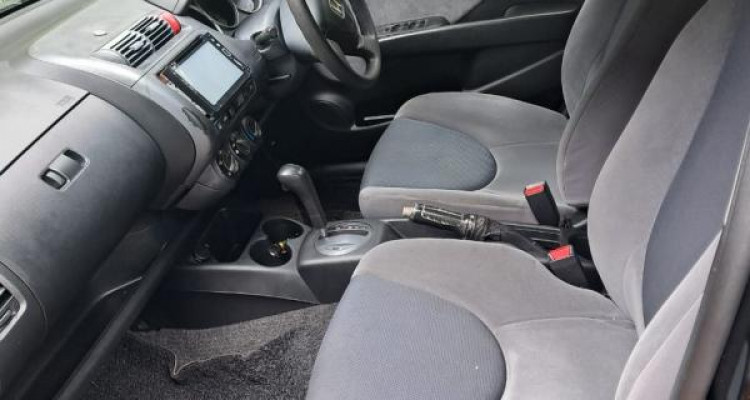 HONDA FIT GD1 2002