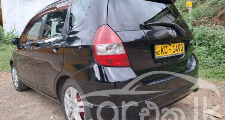 HONDA FIT GD1 2002