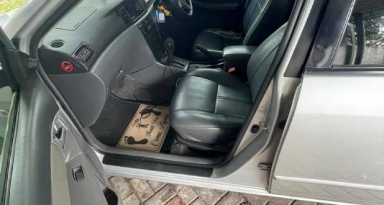 TOYOTA COROLLA 121 2003