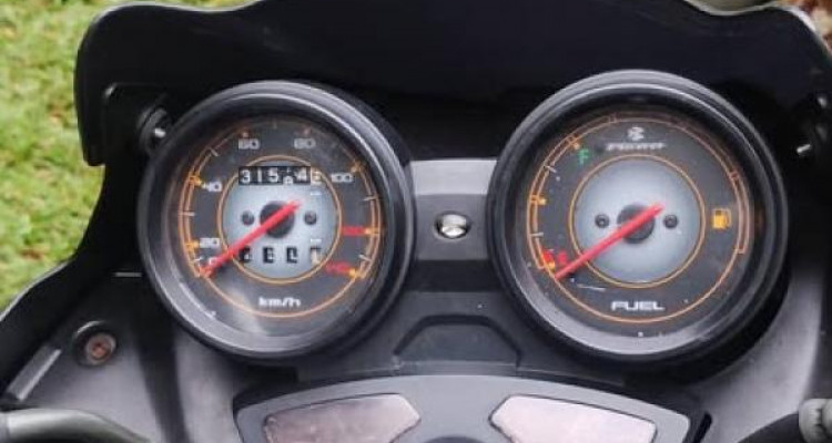 BAJAJ DISCOVER 125 2016