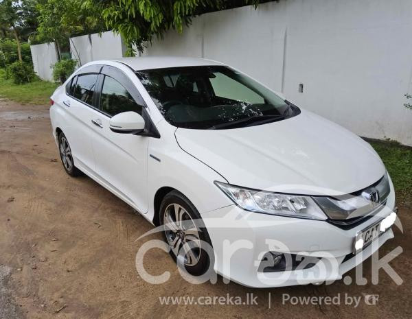 HONDA GRACE 2016