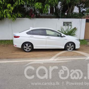 HONDA GRACE 2016