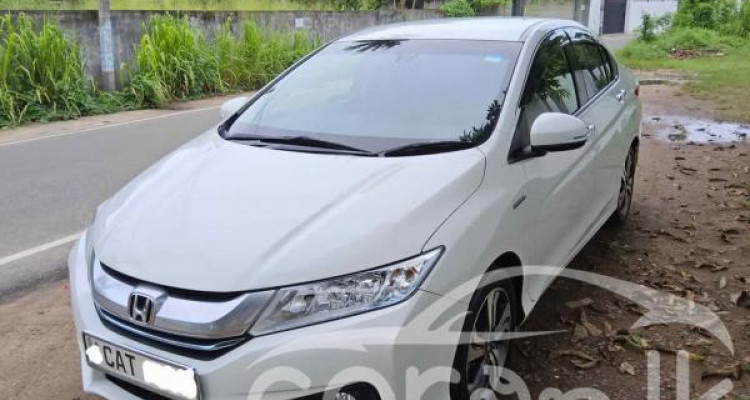 HONDA GRACE 2016