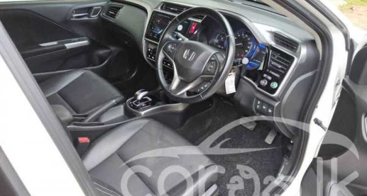 HONDA GRACE 2016