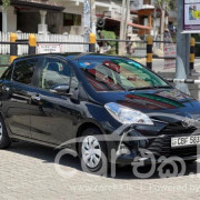 TOYOTA VITZ 2017