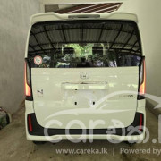 HONDA N-BOX 2024