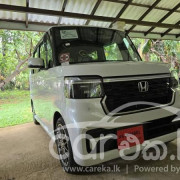 HONDA N-BOX 2024
