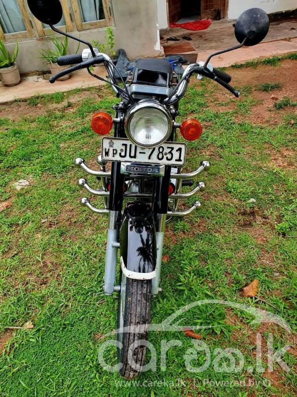 HONDA CD125 2002