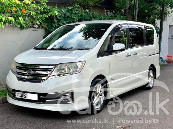 NISSAN SERENA 2012