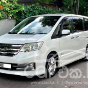 NISSAN SERENA 2012