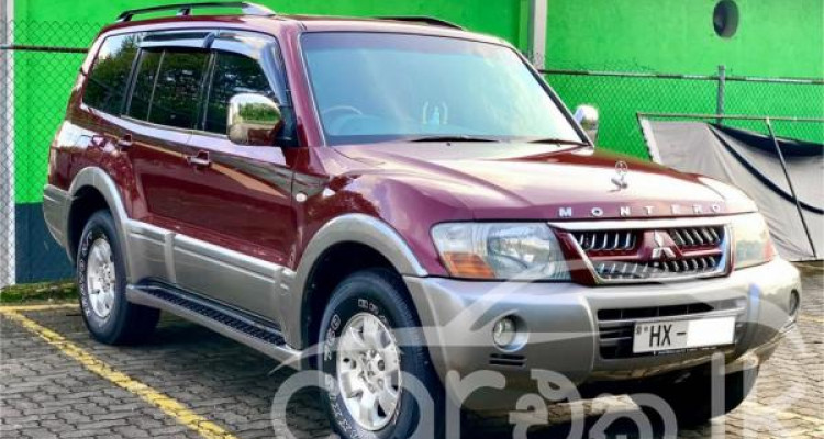 MITSUBISHI MONTERO 2004