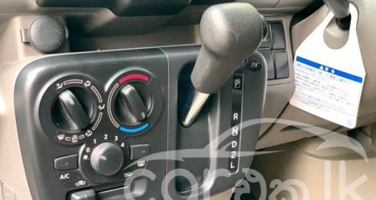 NISSAN CLIPPER 2024