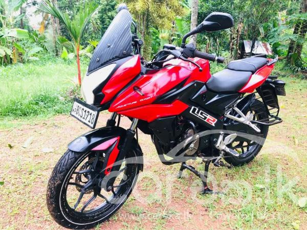 BAJAJ PULSAR 2015