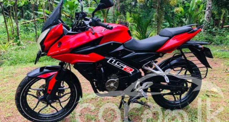 BAJAJ PULSAR 2015