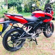 BAJAJ PULSAR 2015