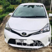 TOYOTA VITZ 2015