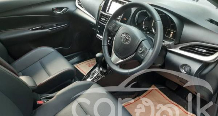 TOYOTA YARIS 2020