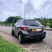 TOYOTA VITZ 2016