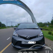 TOYOTA VITZ 2016