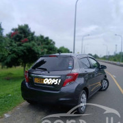 TOYOTA VITZ 2016