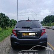 TOYOTA VITZ 2016
