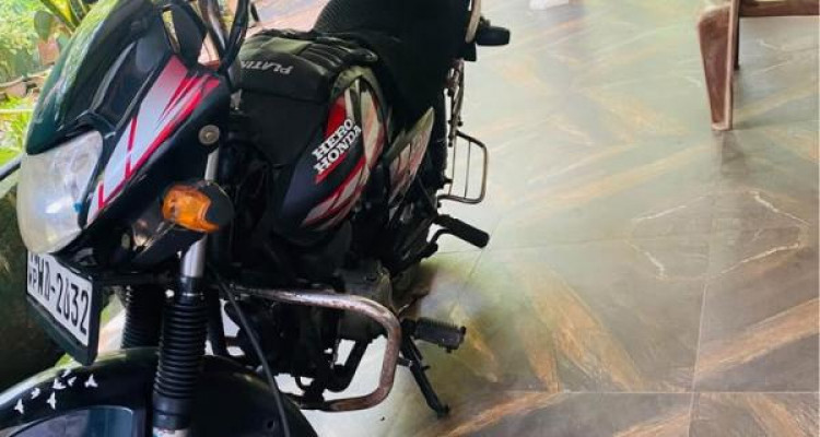 HERO HONDA CD DELUXE 2010