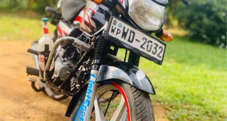 HERO HONDA CD DELUXE 2010