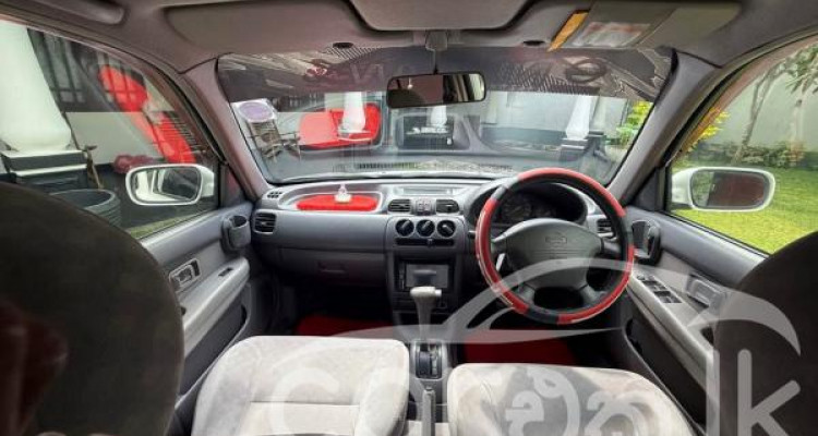 NISSAN MARCH K11 2002