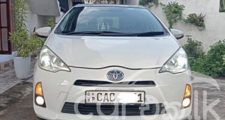 TOYOTA AQUA 2014