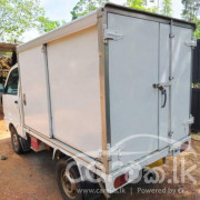 MITSUBISHI MINICAB U42 1999