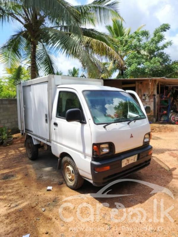 MITSUBISHI MINICAB U42 1999