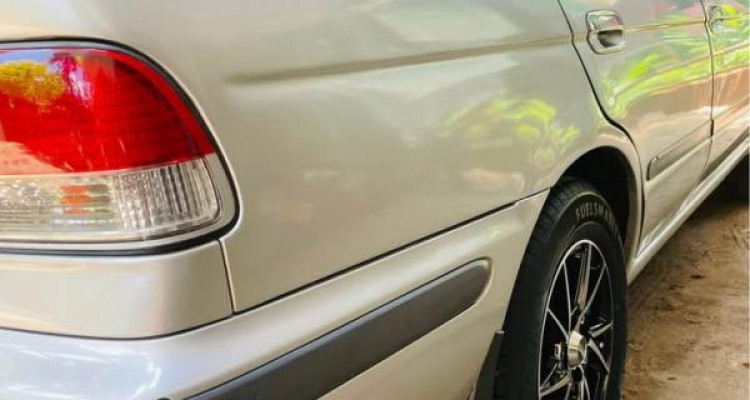 NISSAN SUNNY B15 2001