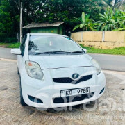 TOYOTA VITZ 2010