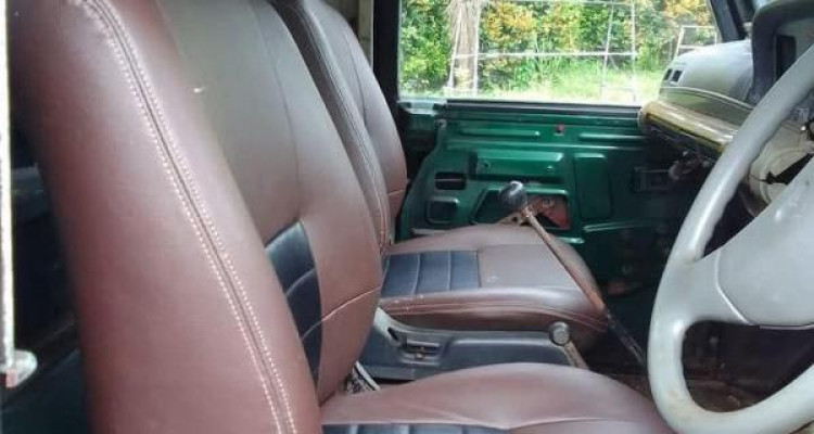 LAND ROVER 110 1976