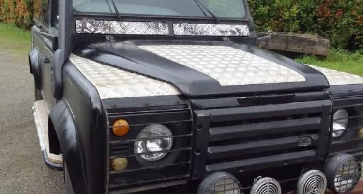 LAND ROVER 110 1976