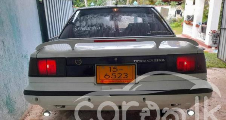 TOYOTA CARINA 1986