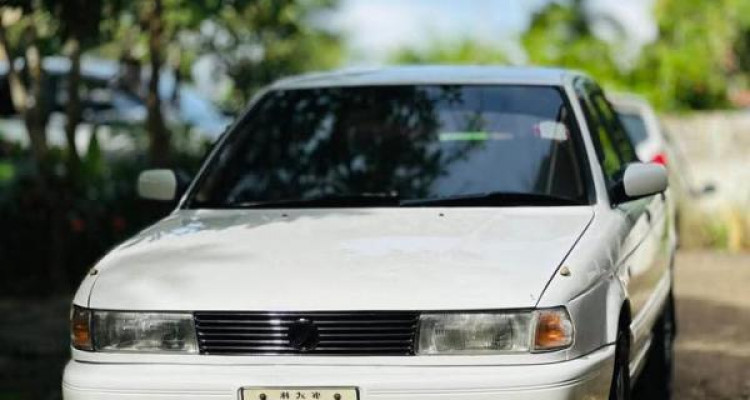 NISSAN SUNNY FB13 1992