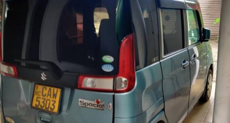 SUZUKI SPACIA 2015