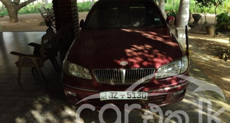 NISSAN SUNNY 2001
