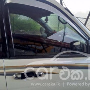 TOYOTA NOAH 2001