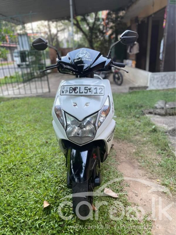 HONDA DIO 2015